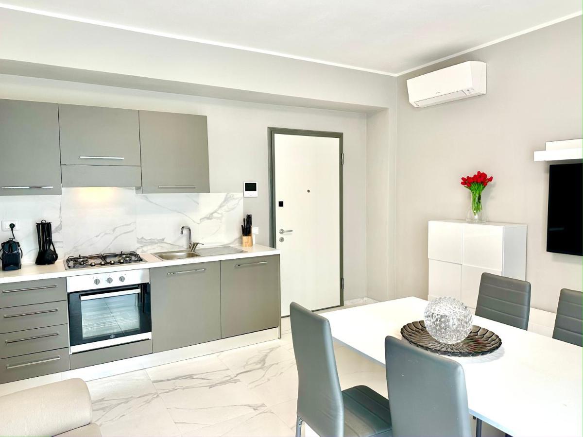 Donnino Apartments Fidenza Bagian luar foto
