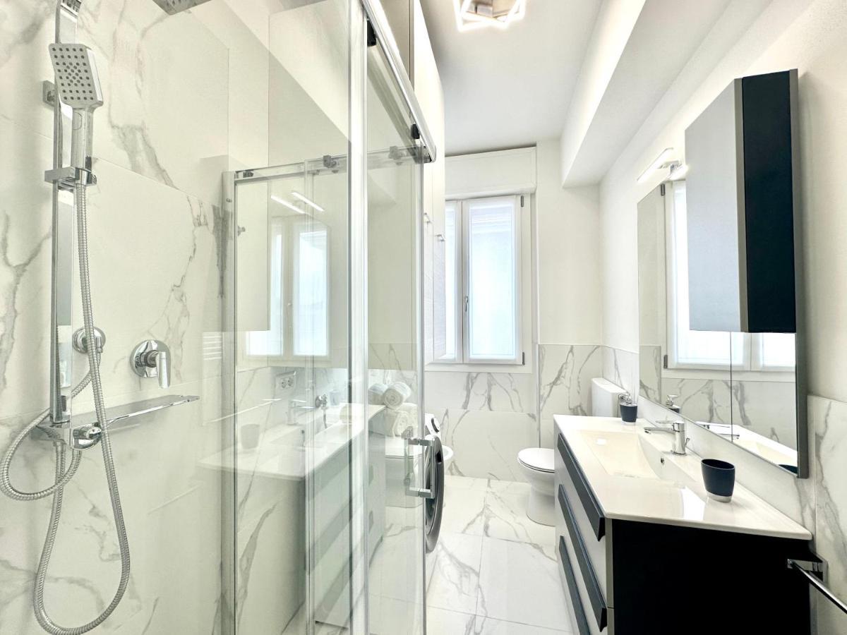 Donnino Apartments Fidenza Bagian luar foto